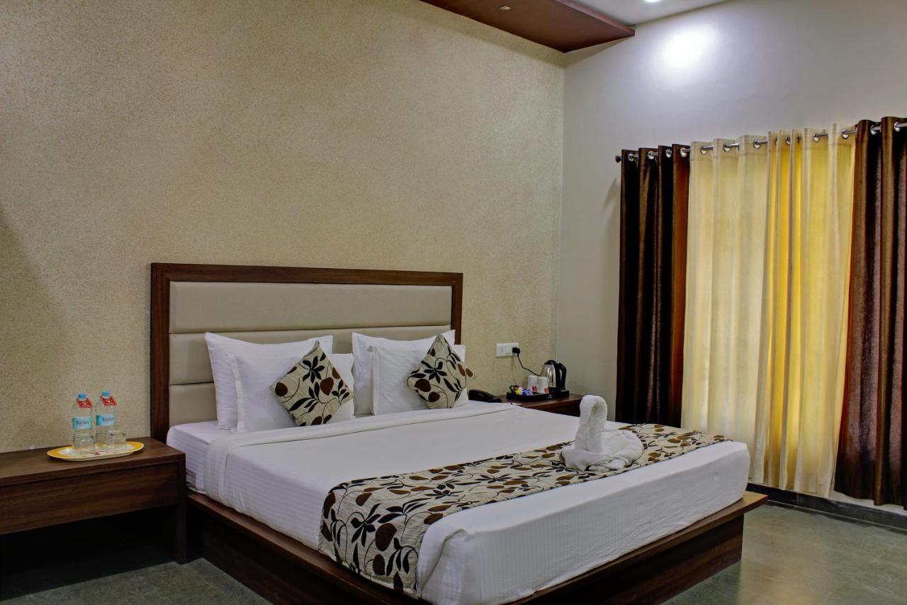 Vishal Lords Inn Gir Forest Malanka Buitenkant foto