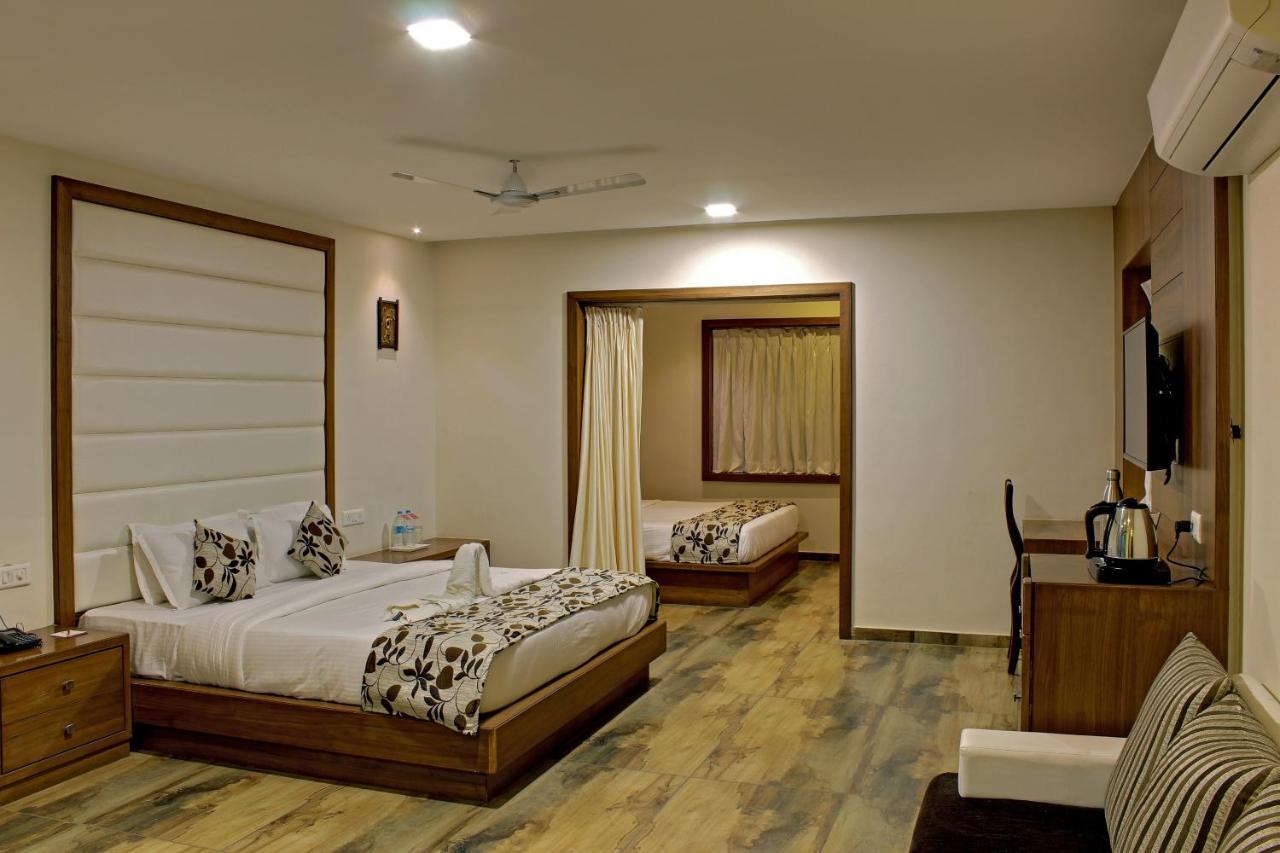 Vishal Lords Inn Gir Forest Malanka Buitenkant foto